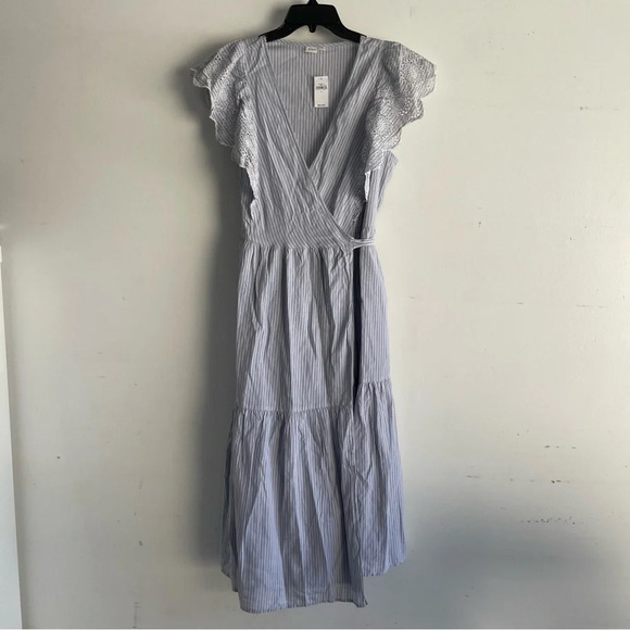 New! GAP Blue White Striped Flutter Sleeve Midi Wrap Dress - 22478 - Picture 2 of 16